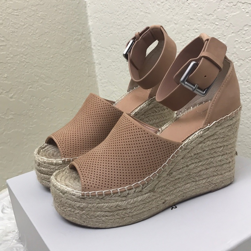 Marc fisher espadrille wedge. - Picture 2 of 4